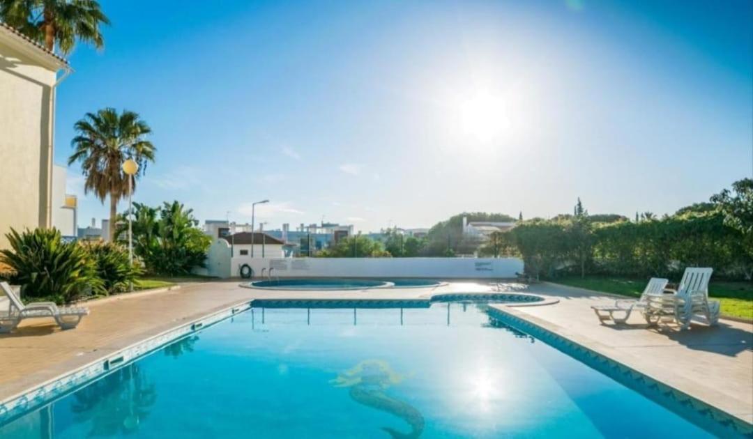 Flamingo'S Apartment W/ 2 Swimming Pool Albufeira Luaran gambar
