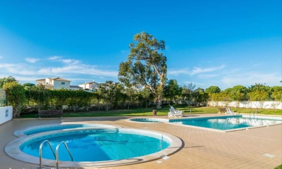 Flamingo'S Apartment W/ 2 Swimming Pool Albufeira Luaran gambar